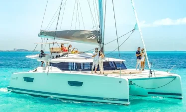 tour catamaran isla mujeres